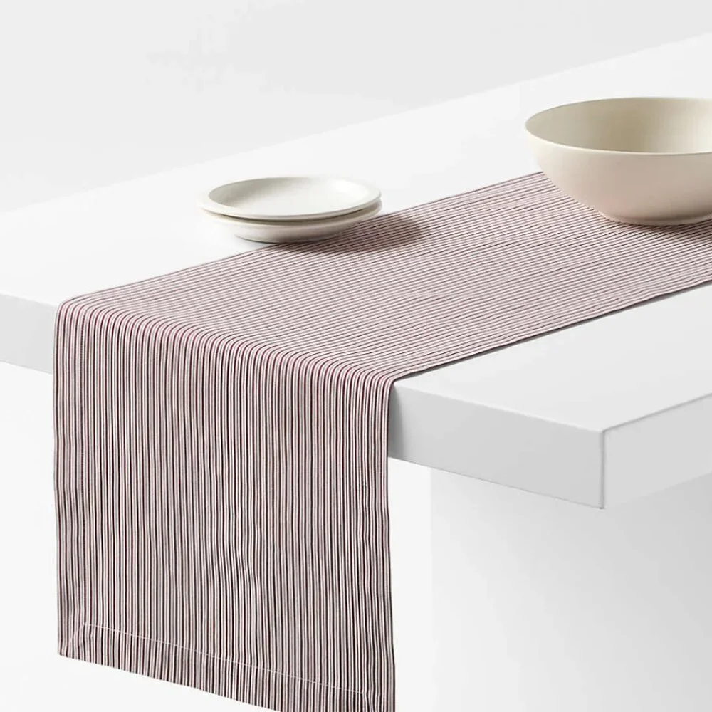 Crate & Barrel Aspen 90